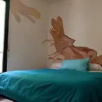 Duermevela, Vencejo. * شقوبية