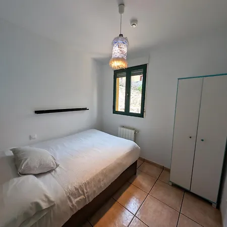 Duermevela, Vencejo. Apartament Segowia
